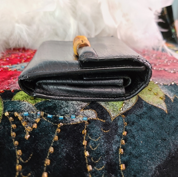 Vintage Gucci Bamboo Wallet - Picture 3 of 10